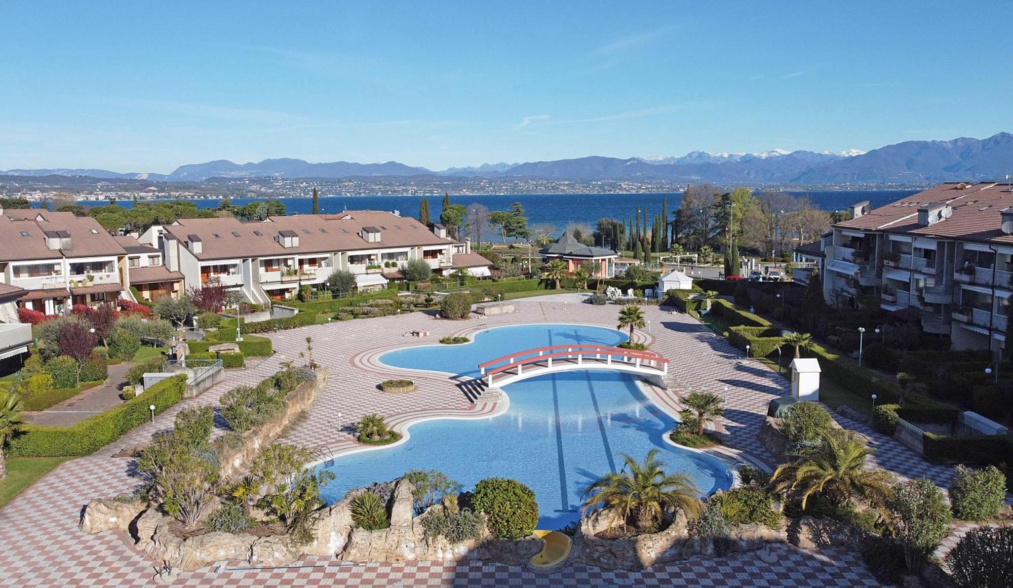 I Ciliegi 1-09 Con Piscina By Wonderful Italy Leilighet Desenzano del Garda Eksteriør bilde